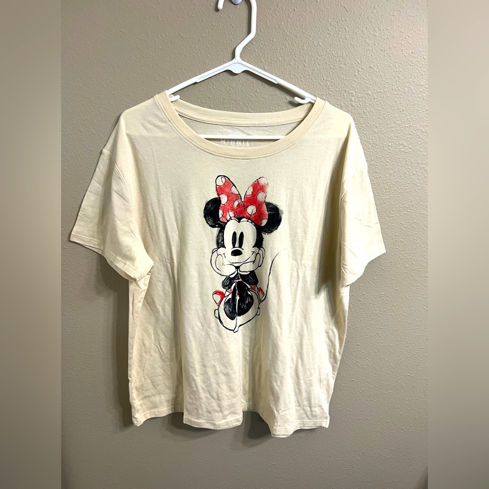 Disney Women’s XXL Minnie Mouse T-Shirt Brand New